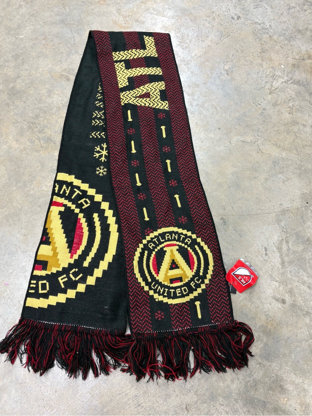 Atlanta United FC Holiday Scarf Ruffneck Scarves MLS Soccer Men’s NWT